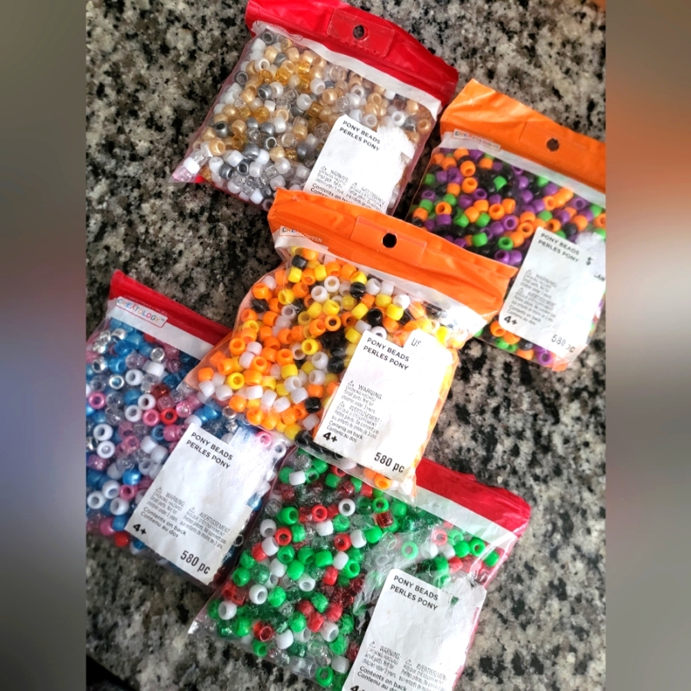 5 piece lot of Beads